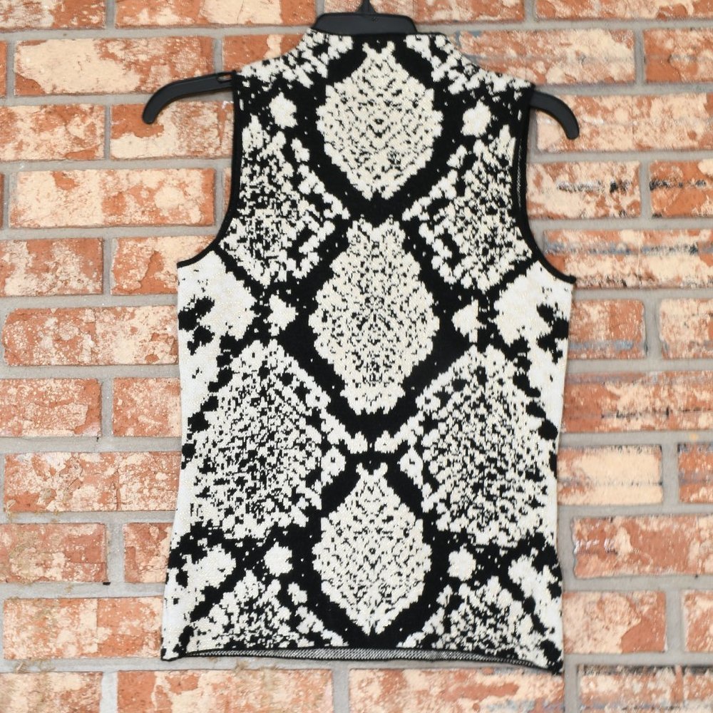 Tahari Sleeveless Sweater - Picture 2 of 5